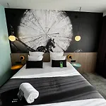 מלון & Mons Soignies 4*