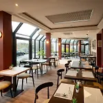 & Mons Soignies 카스티유