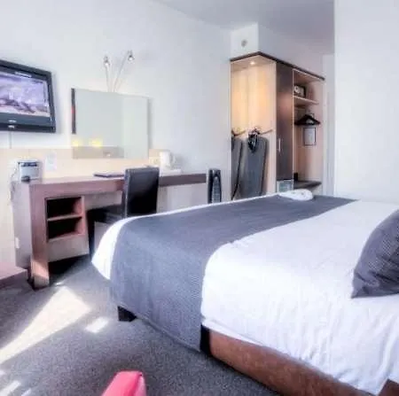 Hotel & Mons Soignies 4*