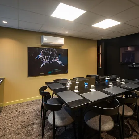 Hotel&aparthotel Mons 4* Casteau