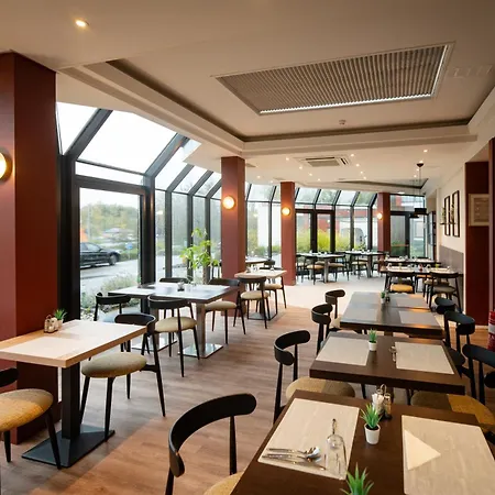 & Mons Soignies Casteau