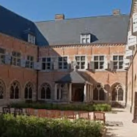 Hotel & Mons Soignies