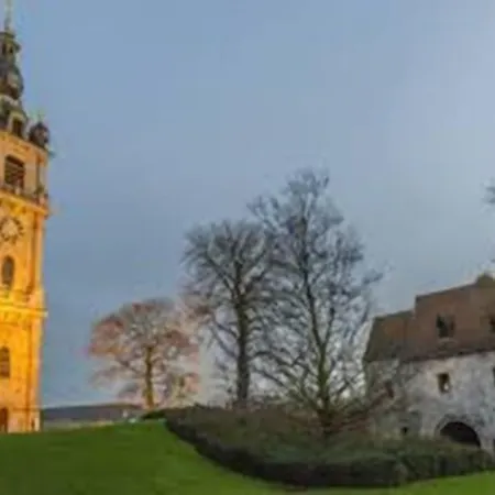 & Mons Soignies Hotel